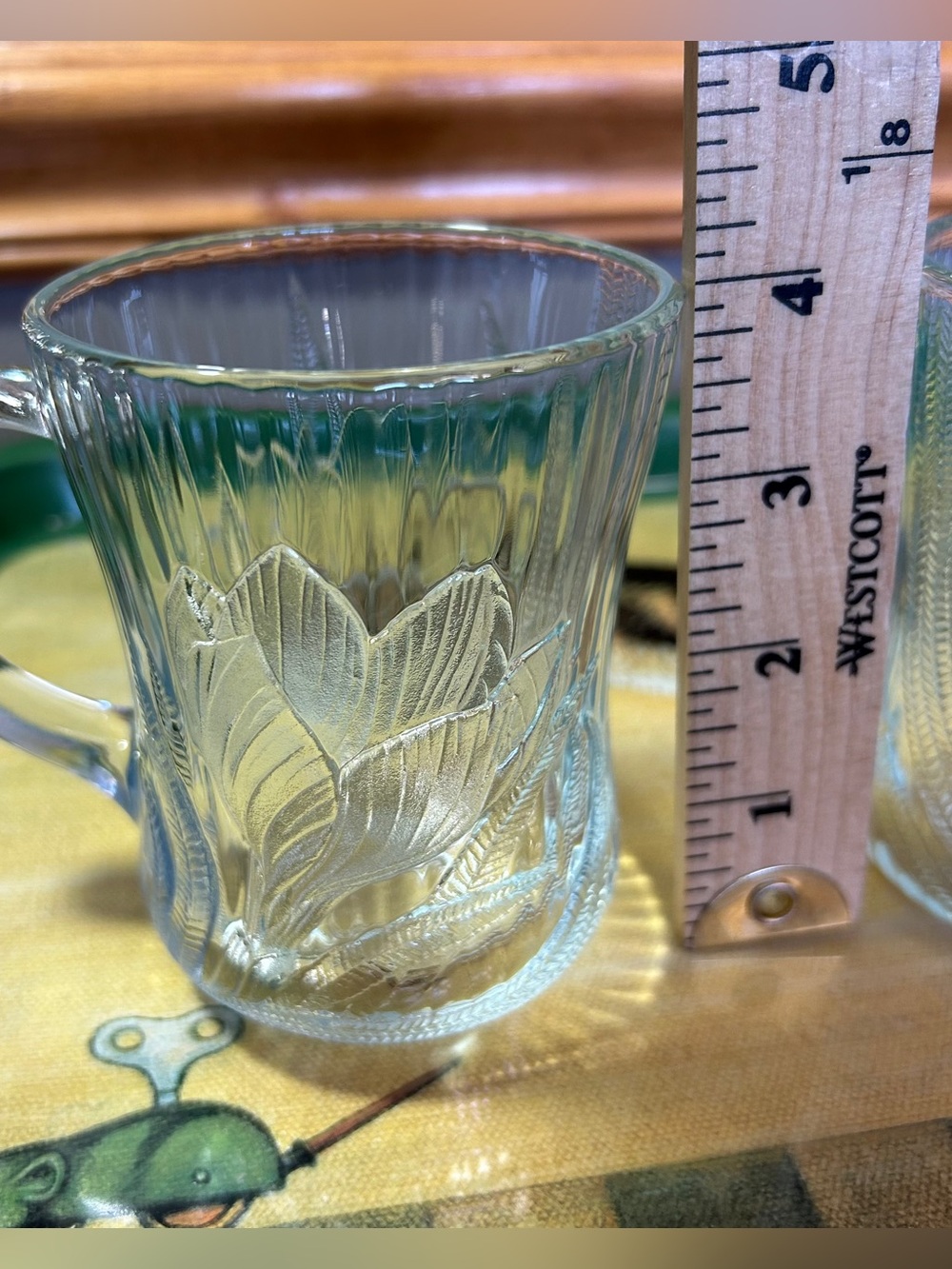Vintage Arcoroc Canterbury Crocus Clear Glass Mugs Set of 2 - Picture 11 of 11